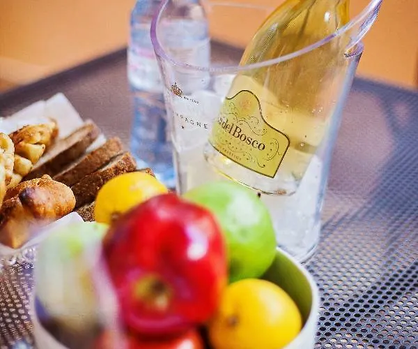 The Brunetti - Luxury Serviced Apartment Rom